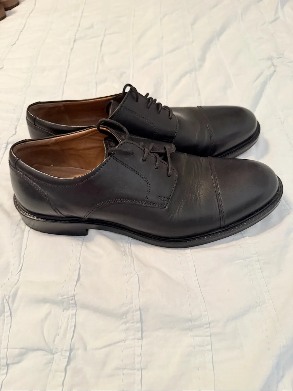 Johnston & Murphy Black Cap-Toe Derby Shoes